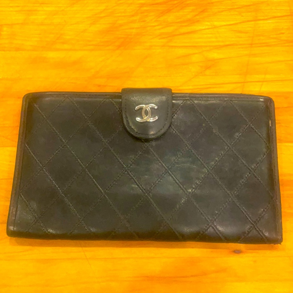 Chanel wallet